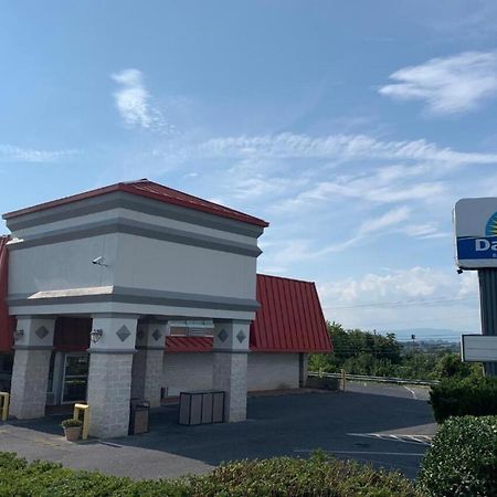 Days Inn By Wyndham Harrisonburg Esterno foto