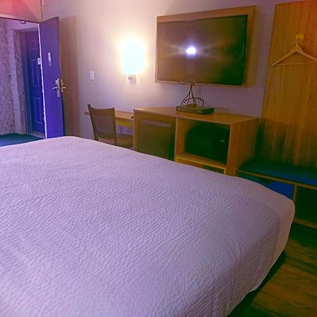 Days Inn By Wyndham Harrisonburg Esterno foto