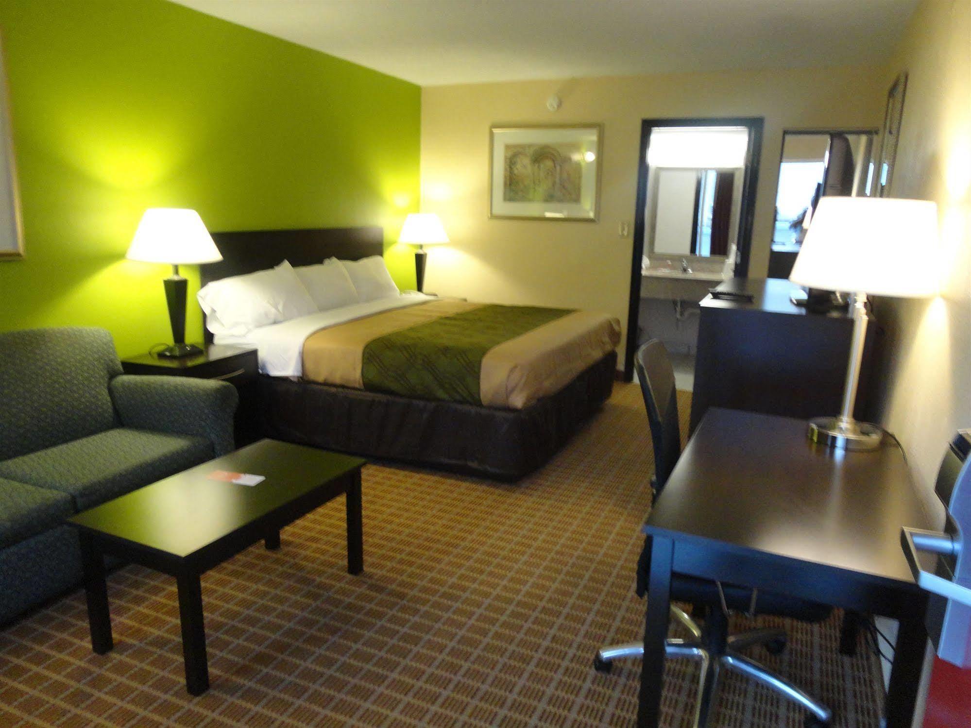 Days Inn By Wyndham Harrisonburg Esterno foto