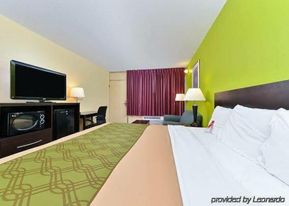 Days Inn By Wyndham Harrisonburg Esterno foto