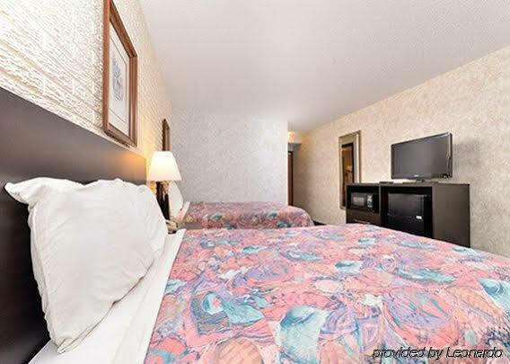 Days Inn By Wyndham Harrisonburg Esterno foto